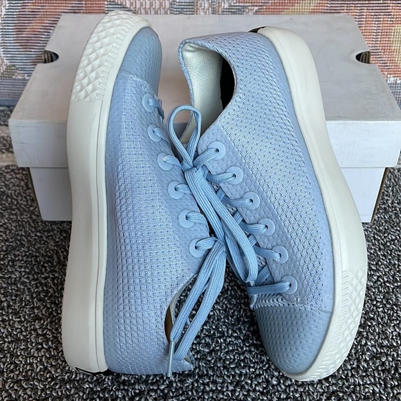 Converse WMNS 156650C
CTAS MODERN OX Chuck Taylor All Star
PORPOISE/EGRET/EGRET - Picture 12 of 16
